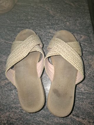 Sandalias de esparto beige