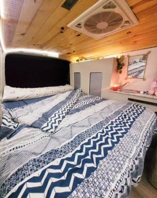 Volkswagen Transporter T5 2004