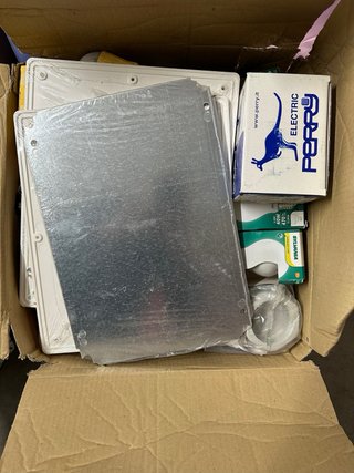 Lotto materiale elettrico Bticino Vimar Schneider
