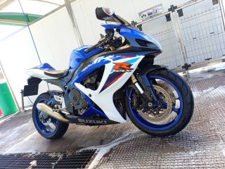 Suzuki GSXR 600 K7 Azul/Blanco