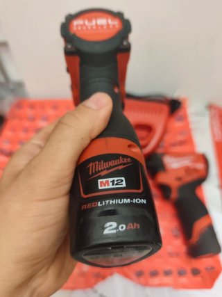 Milwaukee M12 FUEL Taladro y Atornillador