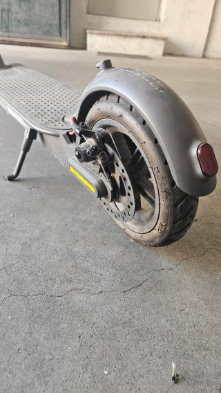 Patinete Eléctrico Xiaomi Mi 365