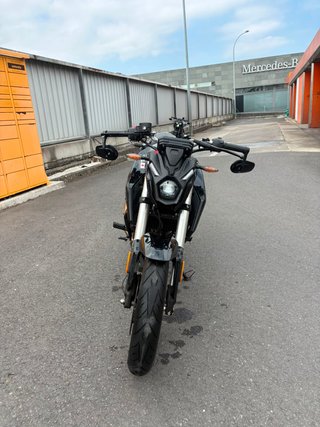 Voge 125r Negra 2025 Escape+Porta+espejos+rueda