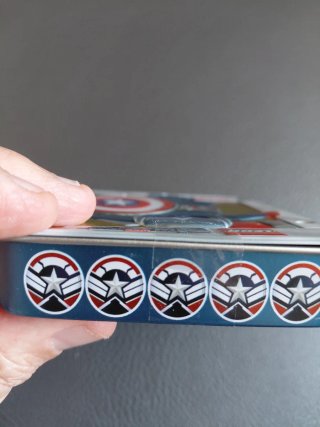 Lego Captain America minifigure scatola danneggiat