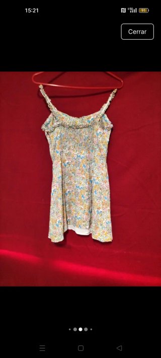Vestido de verano corto de tiras