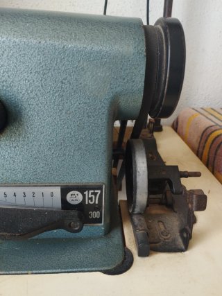 Máquina de coser industrial Alfa