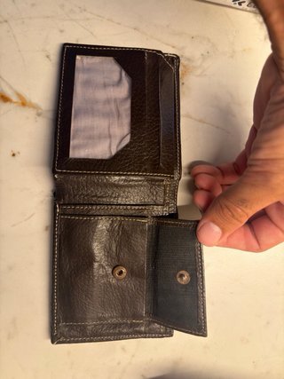 Cartera de cuero Armani marrón