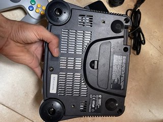Console Nintendo 64 + 2 Controller + 2 giochi