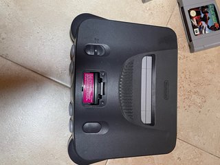 Console Nintendo 64 + 2 Controller + 2 giochi