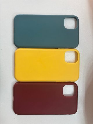 Confezione da 3 custodie in silicone per iPhone 11