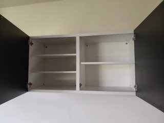 Armario Colgante Salón Negro y Blanco
