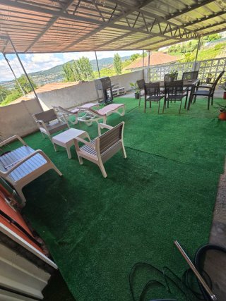 ​Título: ¡SUPER CHOLLO TERRAZA!