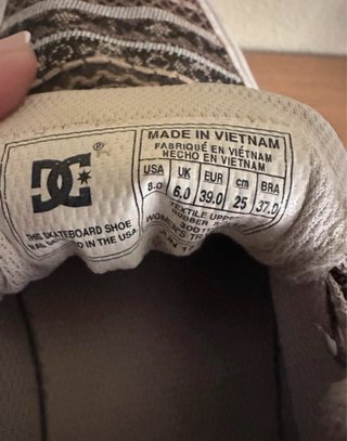 Zapatillas DC con estampado étnico