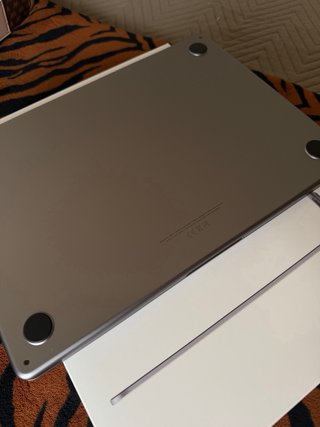 MacBook Air M2 13