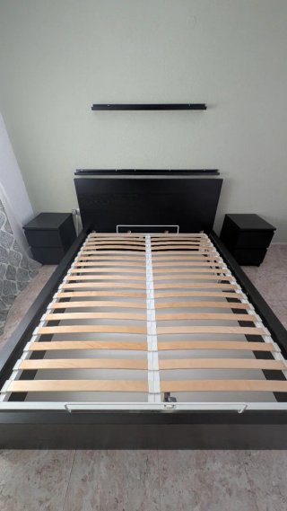Cama IKEA BESTA Canapé en madera de wengué negra