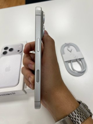 iPhone 17 Pro | Negozio | Garanzia