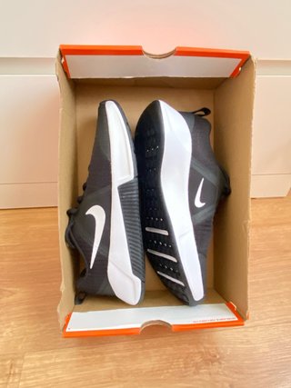 Zapatillas Nike Hombre Negras y Blancas