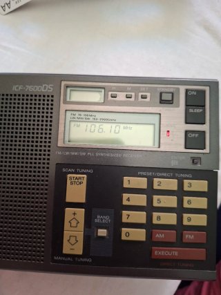 Radio Sony ICF-7600DS Portátil