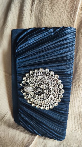 Bolso de fiesta azul con pedrería