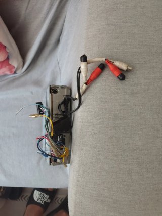 Radio Sony DSX-S100 con Auxiliar