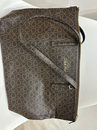 Bolso Calvin Klein Marrón Monogram