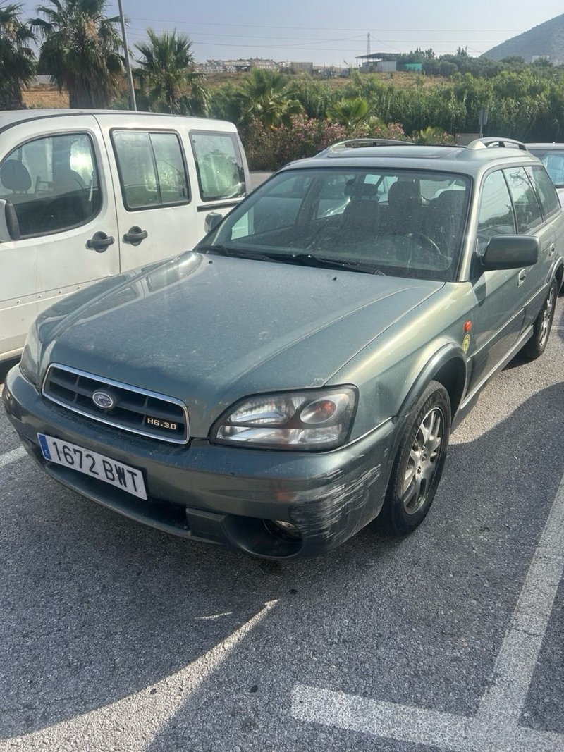 Subaru Outback 2001 - foto 1