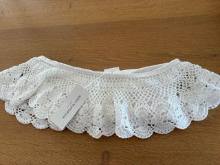 Conjunto Anna Kosturova falda y top crochet