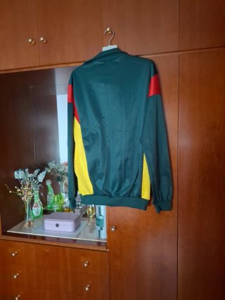 Chaqueta chándal vintage nueva