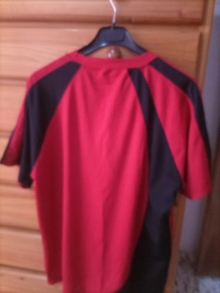 Camiseta deportiva FUN CLUB negra y roja Talla L