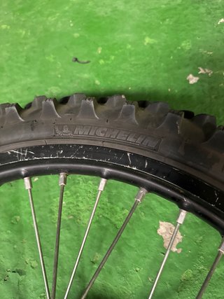 pack llantas y neumaticos michelin para enduro
