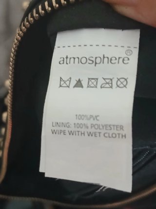 Bolso Negro Tachuelas Doradas