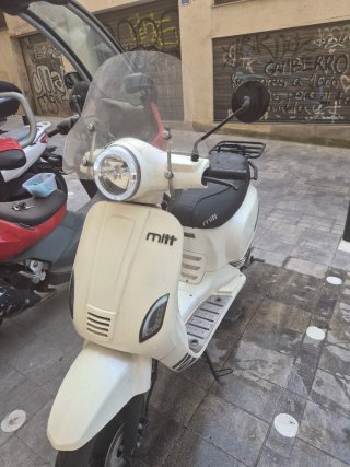 MITT 50 Scooter Blanca