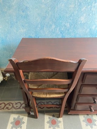 Escritorio madera con 2 sillas