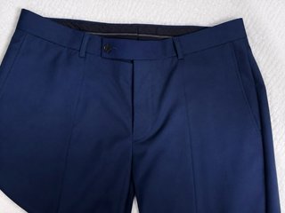 Traje de hombre azul marino