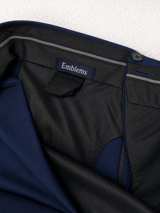 Traje de hombre azul marino