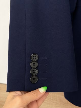 Traje de hombre azul marino