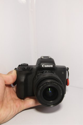 Canon EOS M50 + Objetivo EF-M 15-45mm