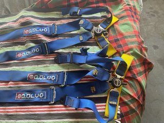 Cinturones de Rally Sparco Azules y Amarillos