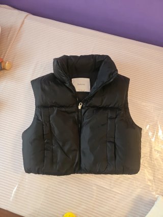 Chaleco Bershka Negro