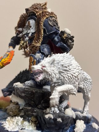 Logan Grimnar Warhammer Figura Precio negociable