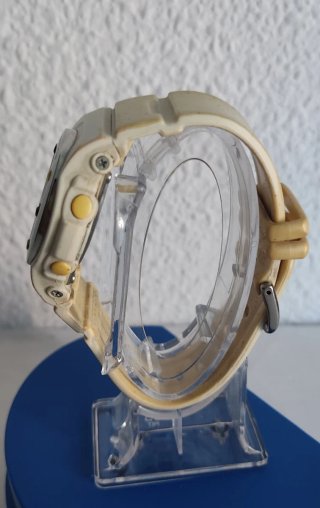 Reloj Casio Baby-G 1300 100 metros bajo el agua