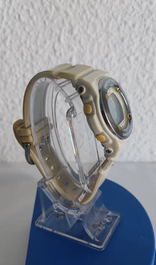 Reloj Casio Baby-G 1300 100 metros bajo el agua