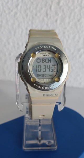 Reloj Casio Baby-G 1300 100 metros bajo el agua