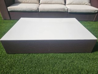 Sofá y mesa de exterior diseño