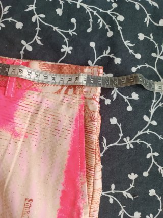 Elegante pantalón pirata Custo
