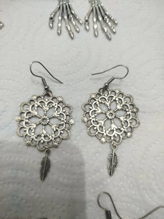 Pendientes varios estilos - 1€/par