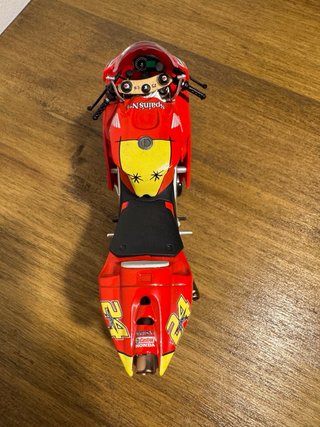 Maqueta Moto Honda MotoGP 1/12