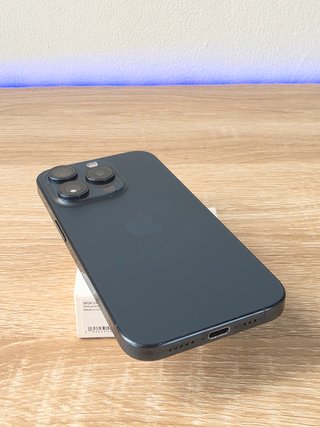 iPhone 15 Pro 256GB eSIM