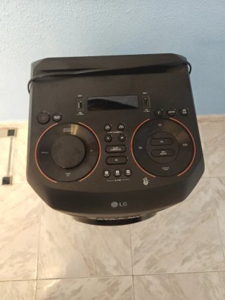 Altavoz LG XBOOM Negro
