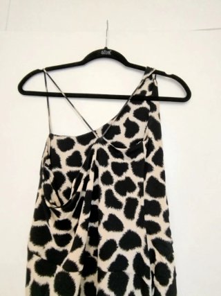 Vestido animal print beige y negro